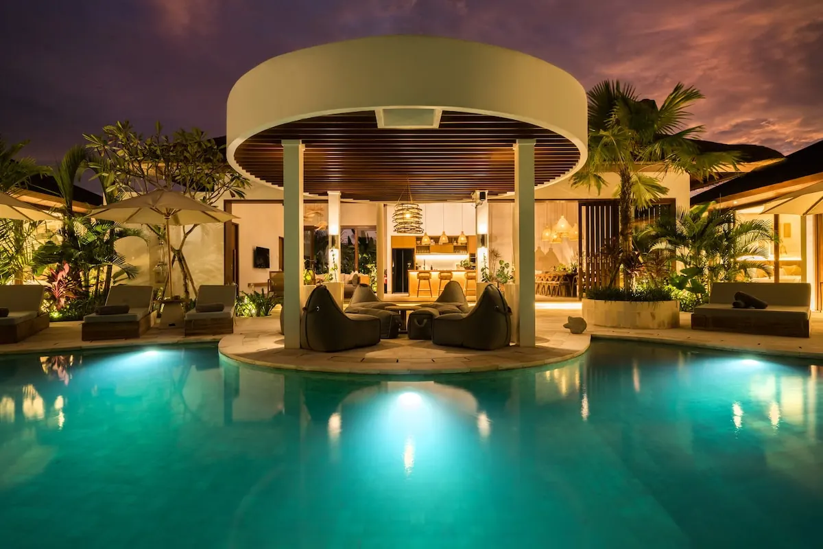 6 BR Tropical Garden Pavilion Villa Ubud — luxury 6-bedroom villa in Ubud, Bali, Indonesia