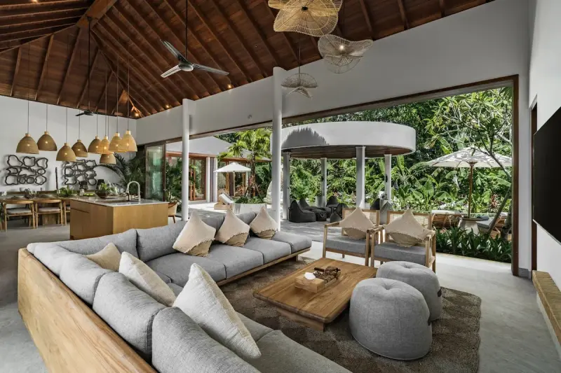 6 BR Tropical Garden Pavilion Villa Ubud, Ubud, Bali, Indonesia — photo 3 of 29