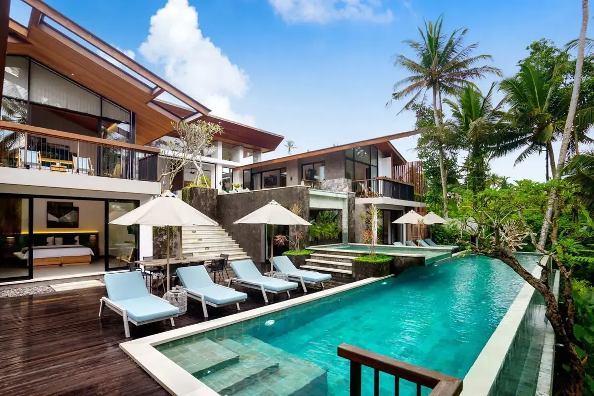 6 BR Tropical-Modern Jungle-View Villa Ubud — luxury 6-bedroom villa in Ubud, Bali, Indonesia