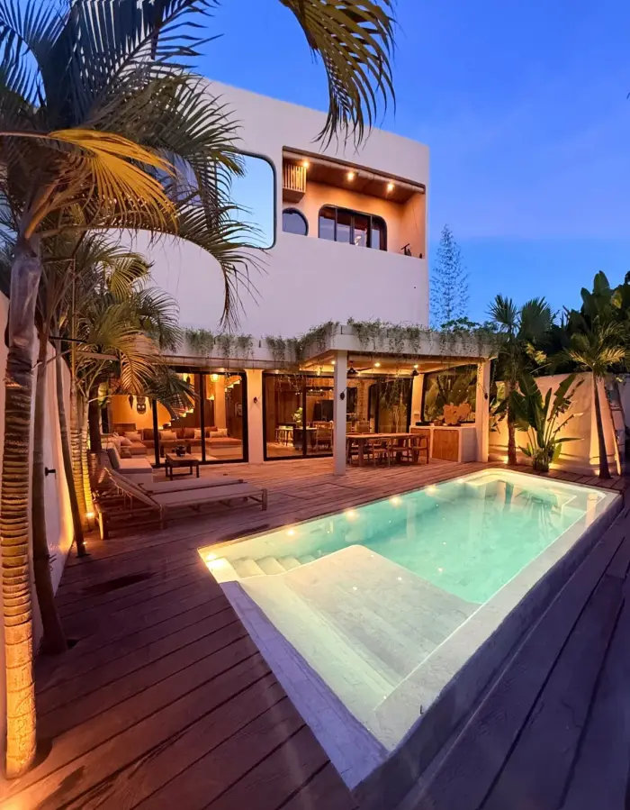 6 BR Tropical Garden Tropical-Modern Villa Seminyak — luxury villa in Seminyak, Bali