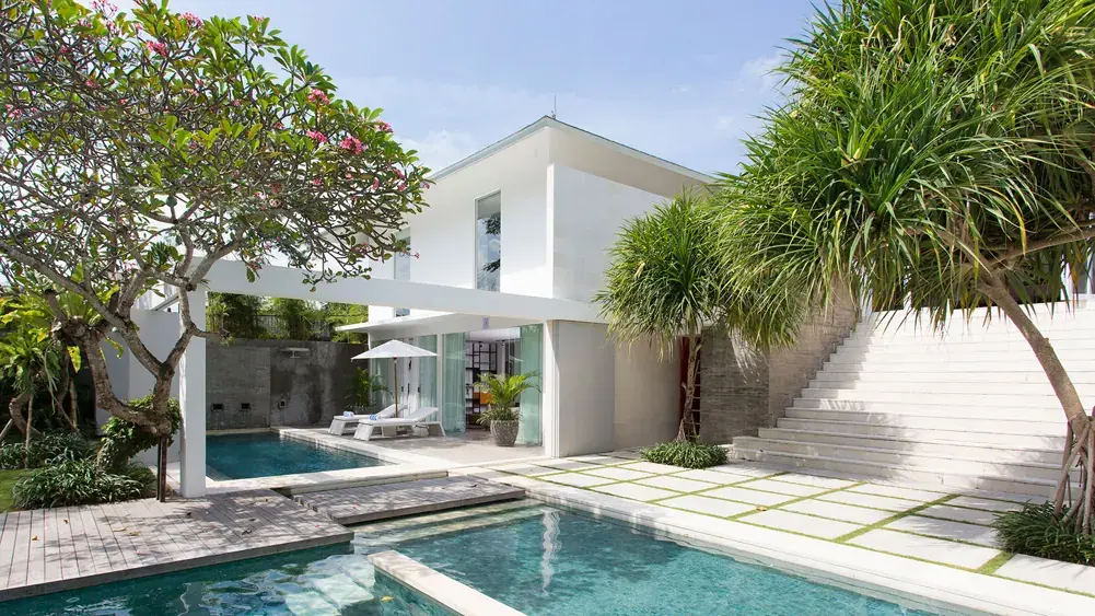 2 BR Walk-to-Beach Contemporary Villa Canggu — luxury 2-bedroom villa in Canggu, Bali, Indonesia