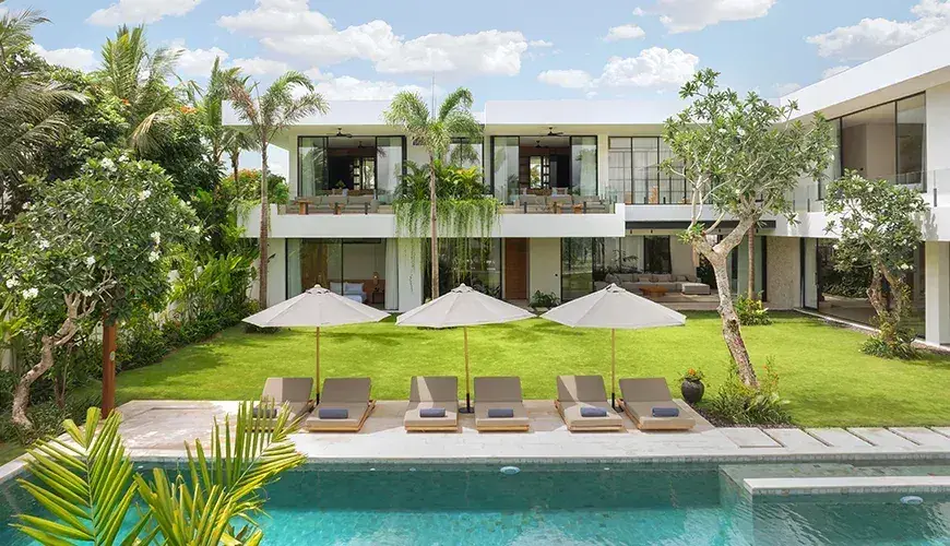 6 BR Designer Garden Villa Canggu — luxury 6-bedroom villa in Canggu, Bali, Indonesia