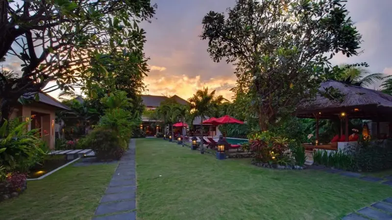 5 BR Private Villa Seminyak, Seminyak, Bali, Indonesia — photo 3 of 20