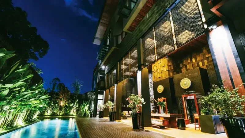 8 BR Tropical-Modern Pool Estate Canggu, Canggu, Bali, Indonesia — photo 2 of 14