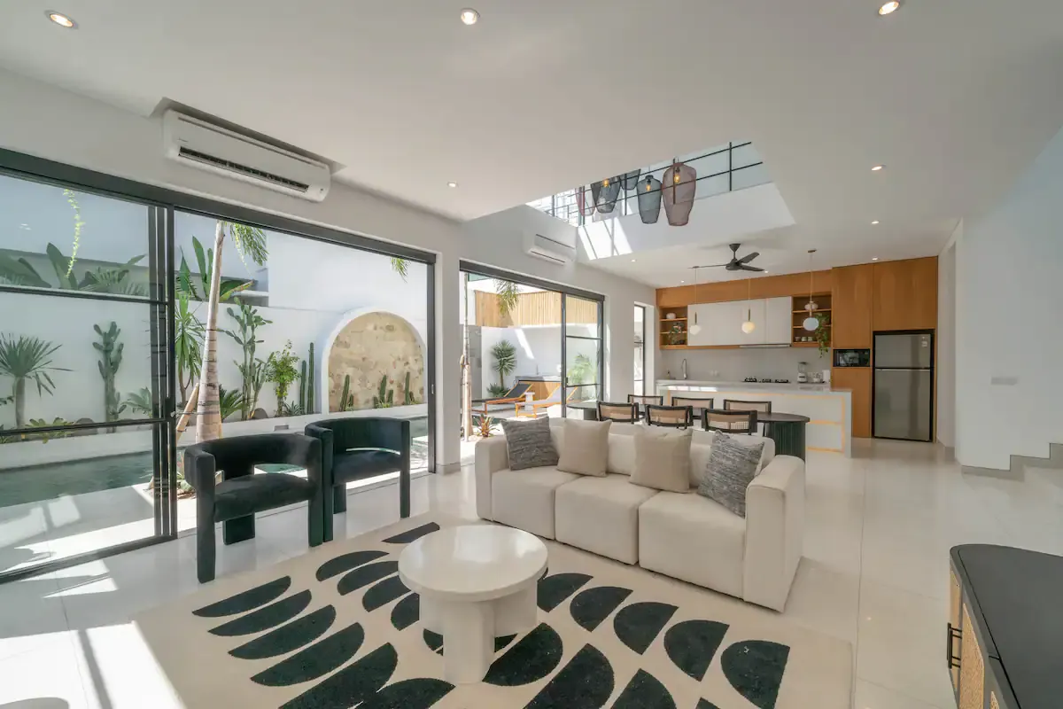 4 BR Modern Fully Staffed Villa Canggu, Canggu, Bali, Indonesia — photo 3 of 30
