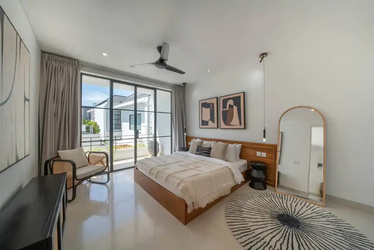 4 BR Modern Fully Staffed Villa Canggu, Canggu, Bali, Indonesia — photo 2 of 30