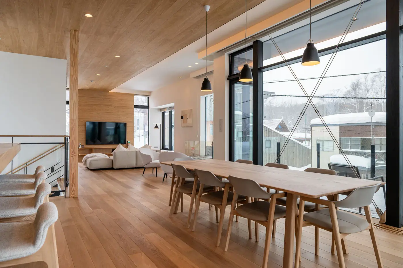 4 BR Architect-Designed Mountain-View Chalet Niseko — luxury 4-bedroom chalet in Lower Hirafu, Niseko, Japan