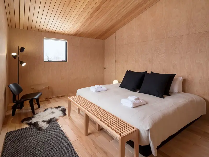 3 BR Mountain-View Modern Chalet Niseko, Higashiyama, Niseko, Japan — photo 3 of 14