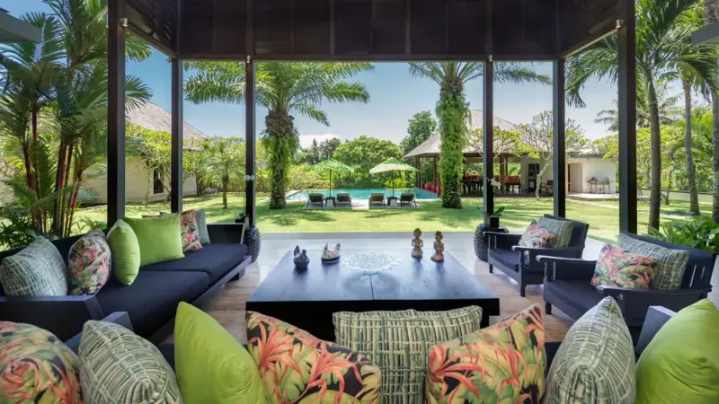 5 BR Rice-Field Pavilion Villa Canggu, Canggu, Bali, Indonesia — photo 2 of 11