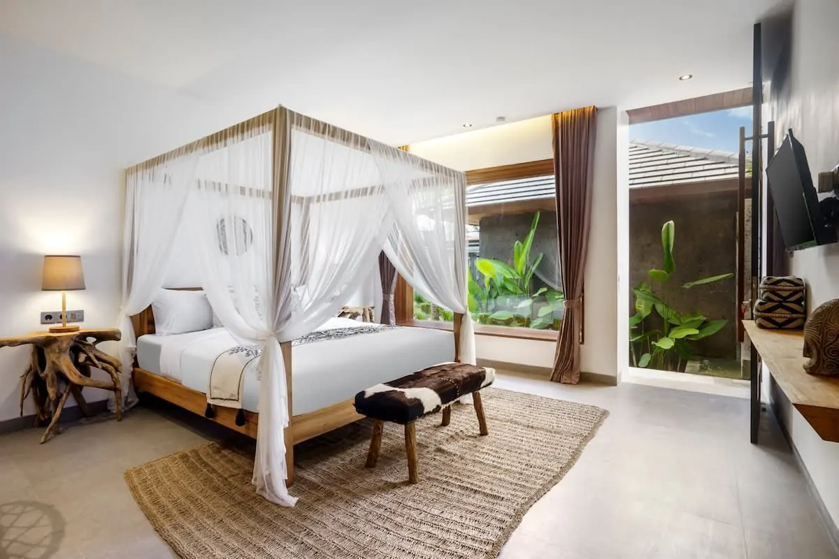 5 BR Tropical-Modern Infinity-Pool Villa Ubud, Ubud, Bali, Indonesia — photo 2 of 29