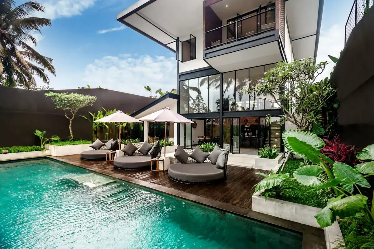 3 BR Industrial Tropical Garden House Ubud — luxury 3-bedroom villa in Ubud, Bali, Indonesia