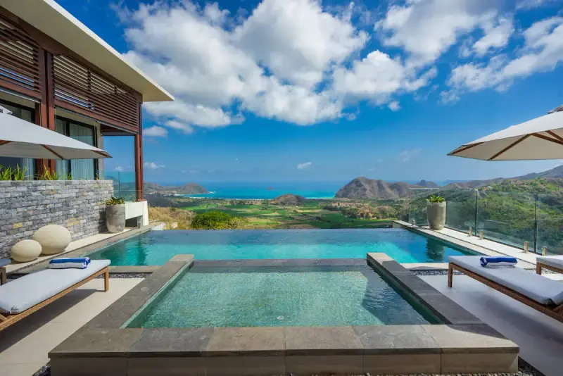 3 BR Hilltop Tropical-Modern Retreat Lombok, Lombok, Indonesia — photo 3 of 28