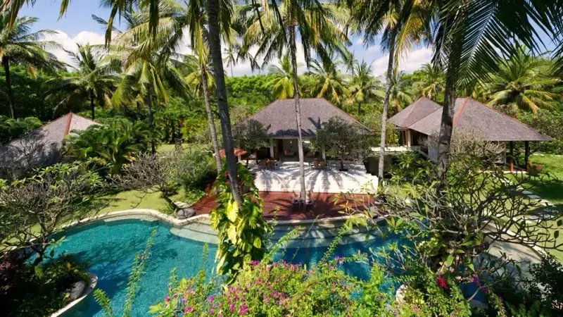 4 BR Ocean-View Tropical Garden Villa Lombok, Lombok, Indonesia — photo 2 of 15