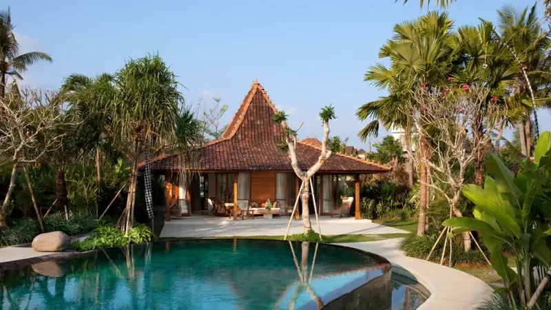 4 BR Joglo Tropical Garden Villa Canggu, Canggu, Bali, Indonesia — photo 3 of 15