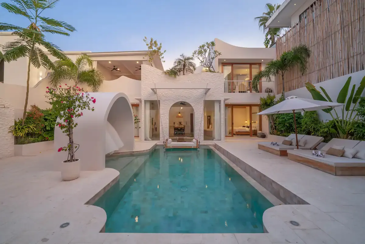 5 BR Mediterranean Rooftop Villa Canggu — luxury 5-bedroom villa in Canggu, Bali, Indonesia