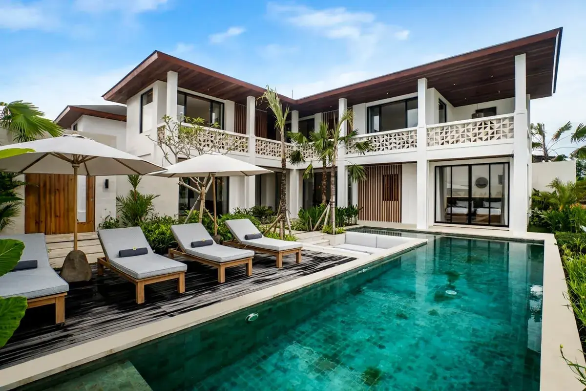 4 BR Tropical-Modern Designer Villa Canggu — luxury 4-bedroom villa in Canggu, Bali, Indonesia