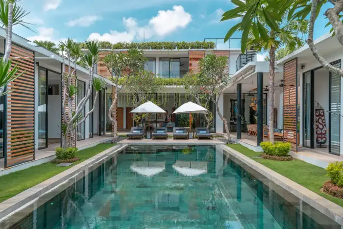 4 BR Walk-to-Beach Modern Villa Canggu — luxury villa in Canggu, Bali