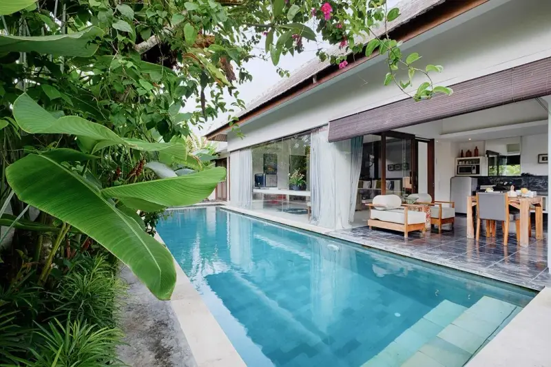 1 BR Tropical Garden Pool Hideaway Canggu, Canggu, Bali, Indonesia — photo 2 of 4