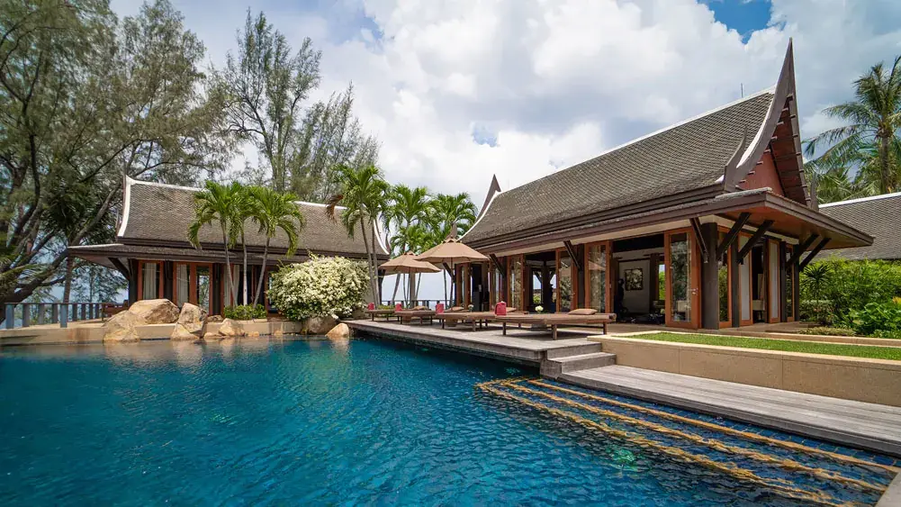 6 BR Oceanfront Tropical Garden Villa Phuket — luxury 6-bedroom villa in Phuket, Thailand