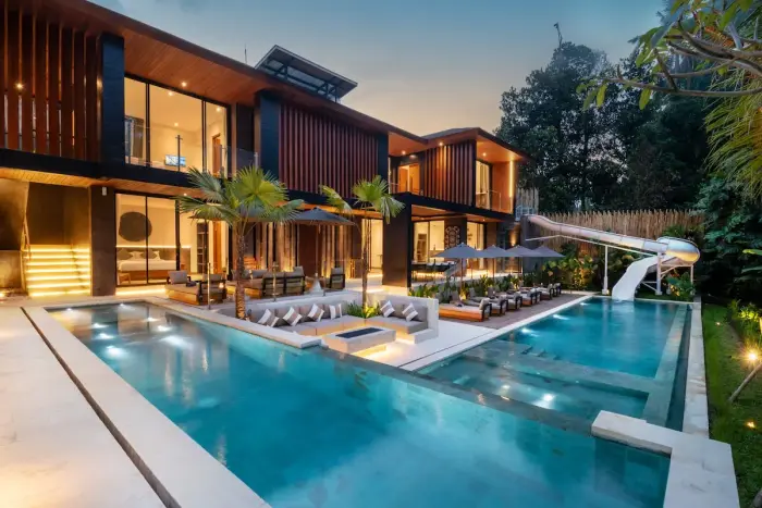 6 BR Tropical-Modern Glass Villa Ubud — luxury villa in Ubud, Bali