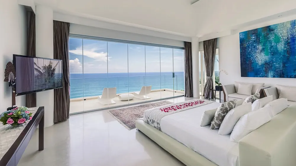 5 BR Contemporary Infinity-Pool Residence Uluwatu, Uluwatu, Bali, Indonesia — photo 3 of 15