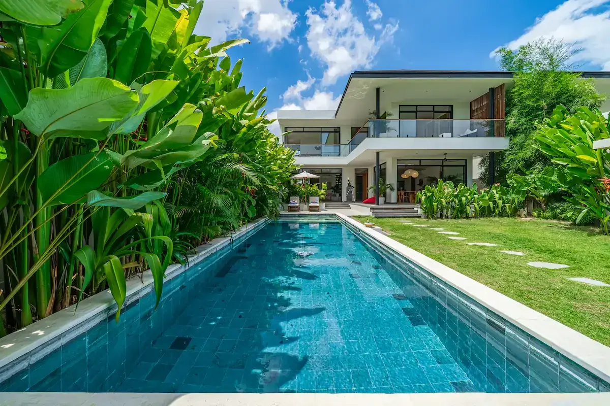 3 BR Tropical-Modern Garden Villa Canggu — luxury 3-bedroom villa in Canggu, Bali, Indonesia