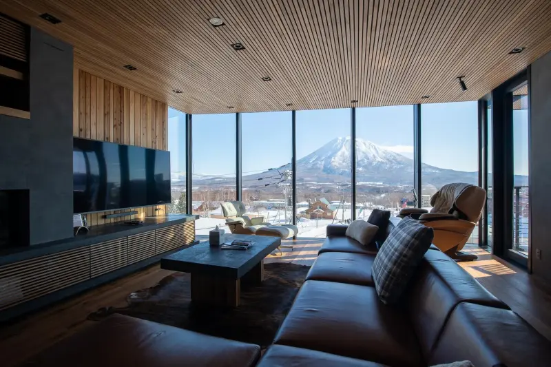 4 BR Volcano-View Onsen Chalet Niseko, Upper Hirafu, Niseko, Japan — photo 2 of 14