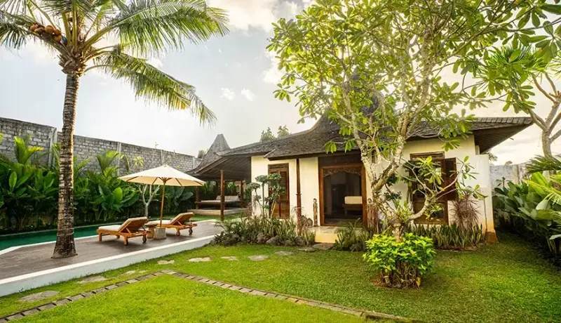 5 BR Tropical Garden Pool Villa Canggu, Canggu, Bali, Indonesia — photo 2 of 12