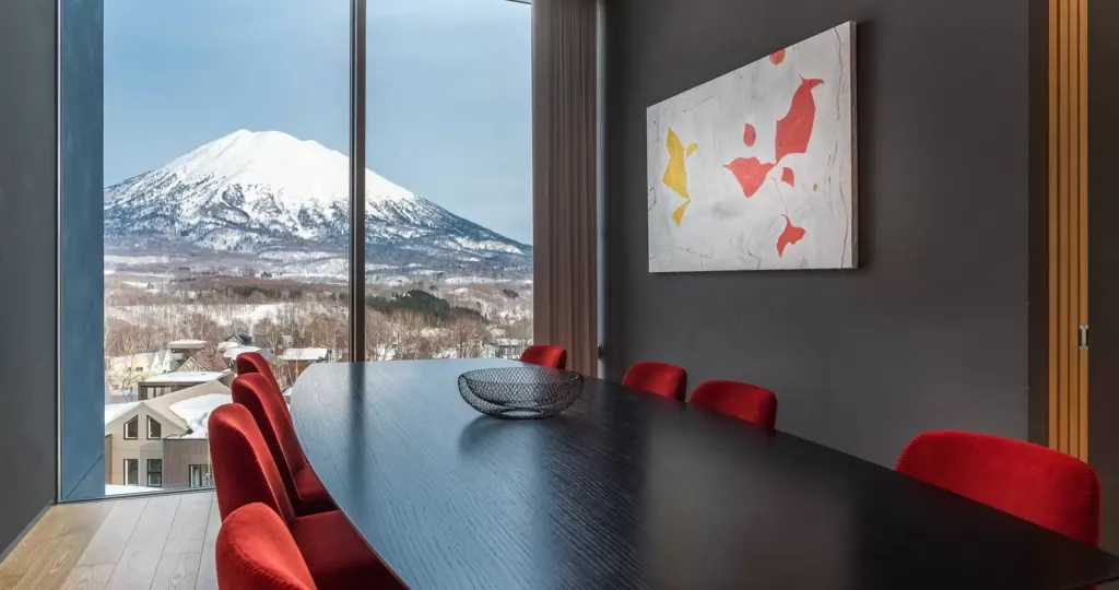 4 BR Volcano-View Modern Residence Niseko, Niseko, Japan — photo 3 of 29