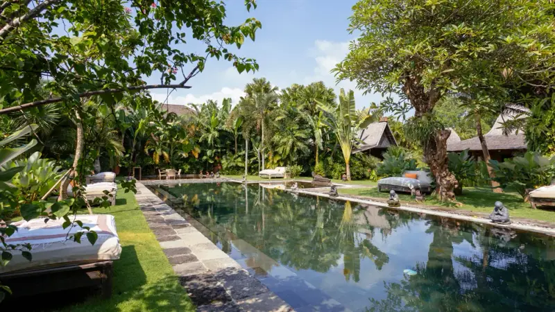 5 BR Joglo Walk-to-Beach Villa Canggu, Canggu, Bali, Indonesia — photo 2 of 15