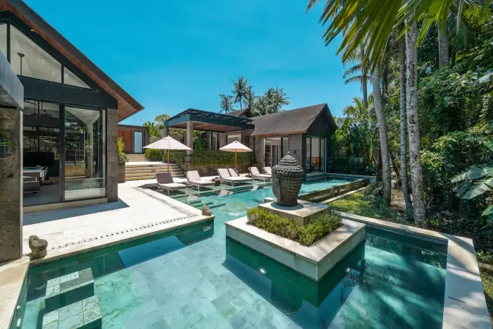 3 BR Tropical-Modern Jungle Retreat Ubud — luxury villa in Ubud, Bali