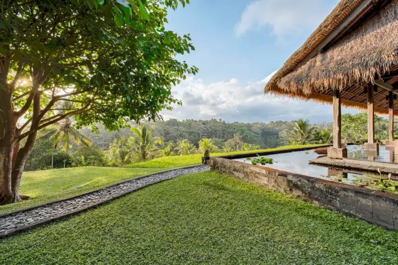 4 BR Jungle-View Thatched Retreat Ubud, Ubud, Bali, Indonesia — photo 2 of 30
