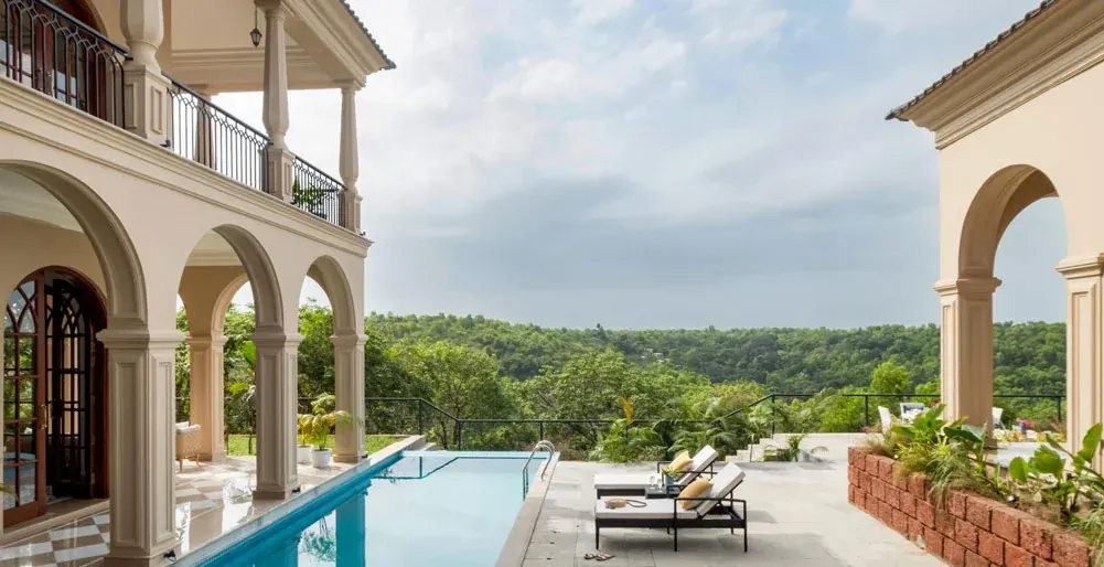 5 BR Jungle-View Infinity-Pool Retreat Goa, Goa, India — photo 2 of 15