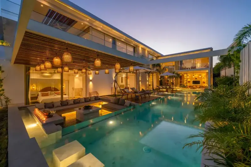 5 BR Beachfront Infinity-Pool Villa Canggu, Canggu, Bali, Indonesia — photo 2 of 21