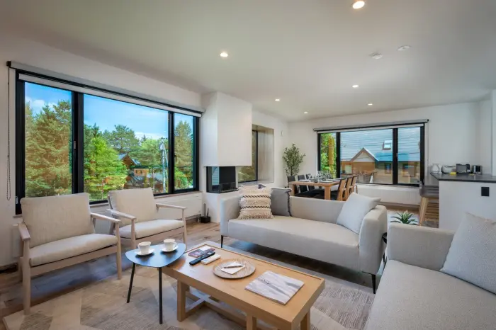 3 BR Modern Ski Chalet Furano — luxury villa in Furano, Japan