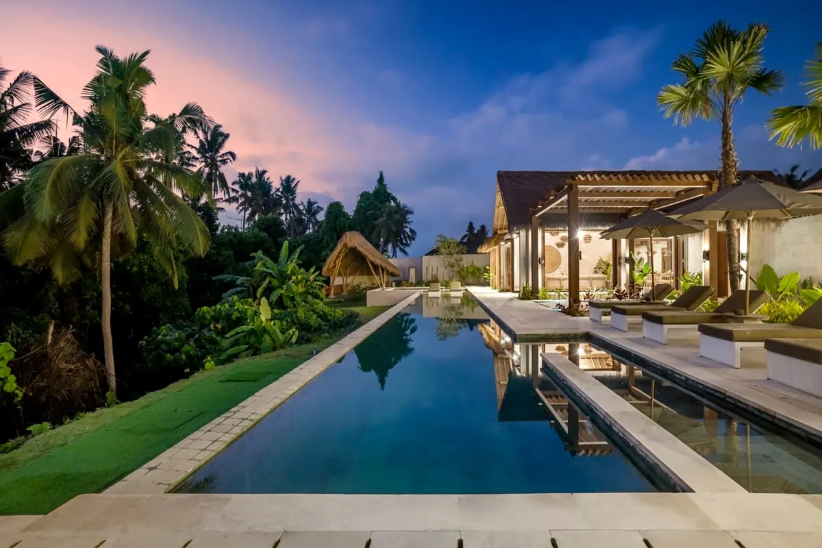 6 BR Thatched Tropical-Modern Villa Ubud, Ubud, Bali, Indonesia — photo 3 of 29