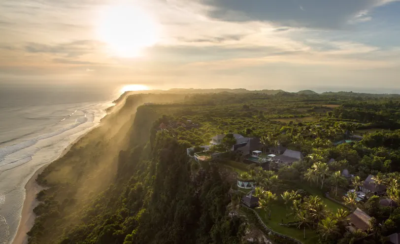 6 BR Clifftop Ocean-View Sanctuary Uluwatu, Uluwatu, Bali, Indonesia — photo 2 of 3