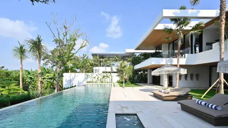 6 BR Tropical-Modern Rice-Field Villa Canggu, Canggu, Bali, Indonesia — photo 2 of 15