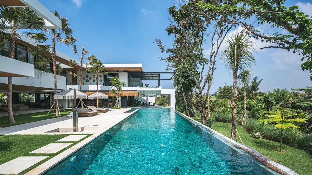 6 BR Tropical-Modern Rice-Field Villa Canggu — luxury 6-bedroom villa in Canggu, Bali, Indonesia