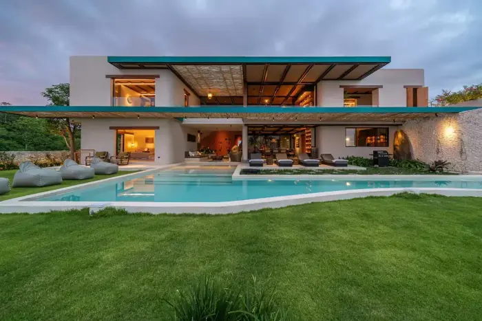 4 BR Ocean-View Infinity-Pool Villa Uluwatu — luxury villa in Uluwatu, Bali