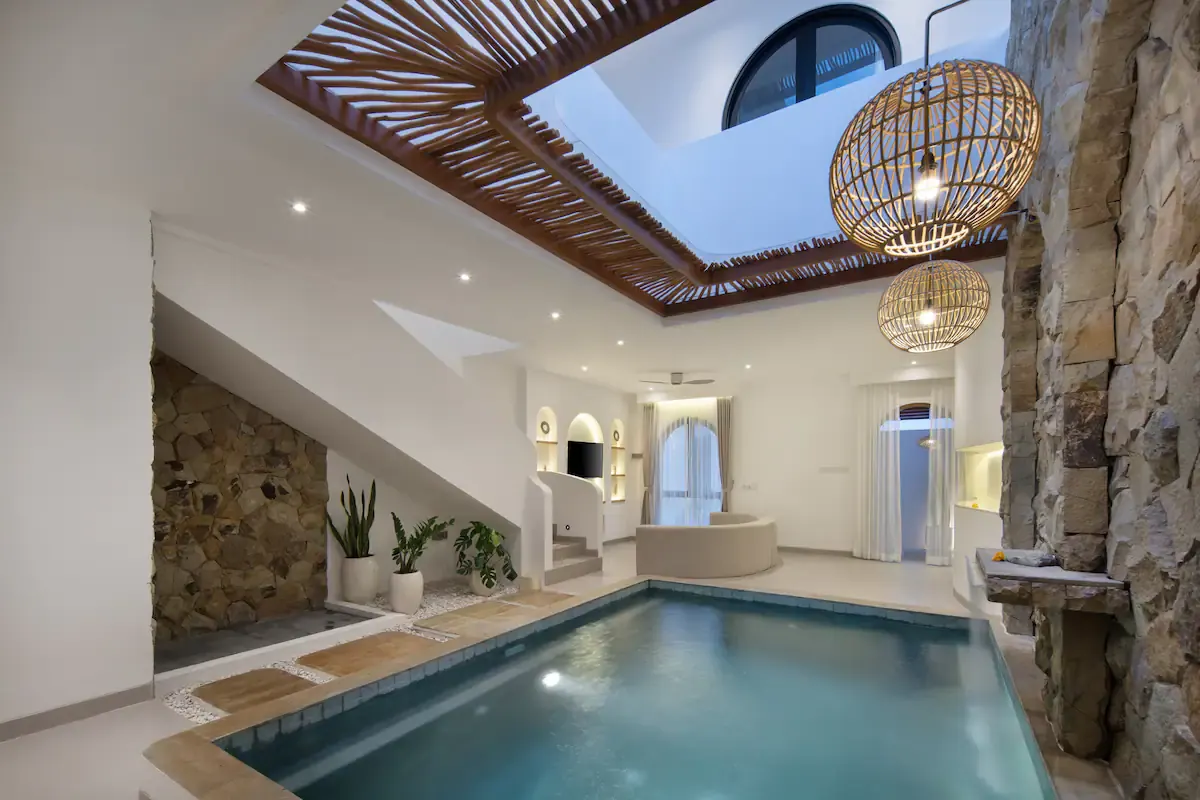 2 BR Walk-to-Beach Pool Villa Canggu — luxury 2-bedroom villa in Canggu, Bali, Indonesia
