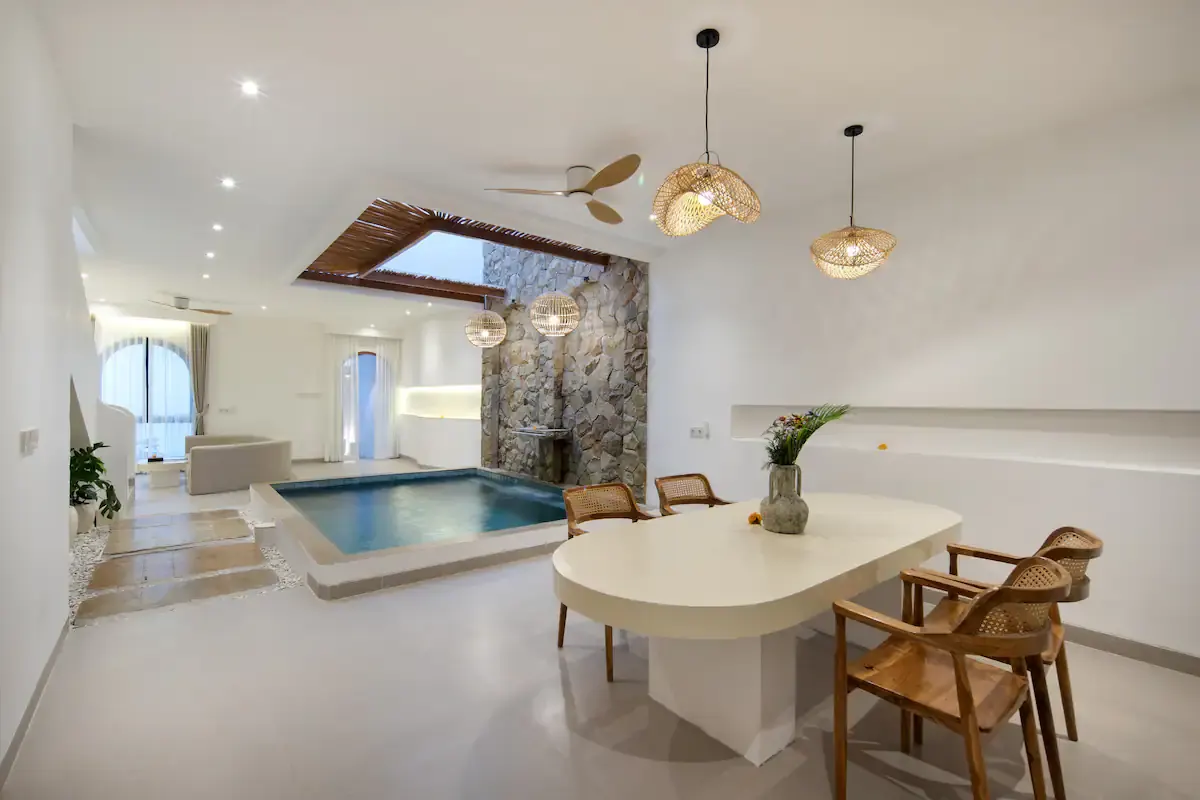 2 BR Walk-to-Beach Pool Villa Canggu, Canggu, Bali, Indonesia — photo 3 of 5
