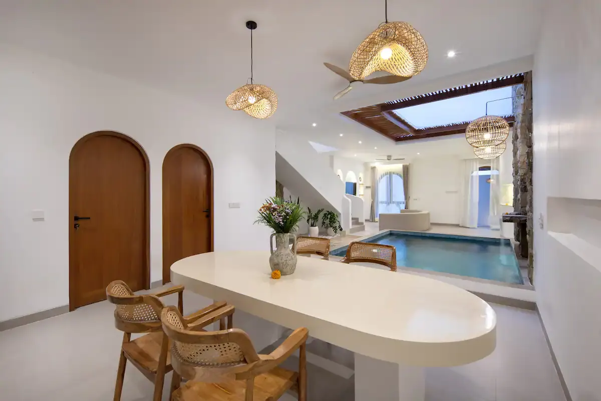 2 BR Walk-to-Beach Pool Villa Canggu, Canggu, Bali, Indonesia — photo 2 of 5