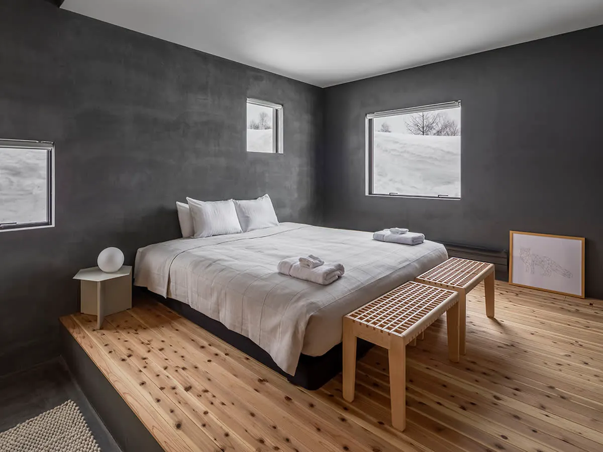 4 BR Volcano-View Contemporary Chalet Niseko, Higashiyama, Niseko, Japan — photo 2 of 17