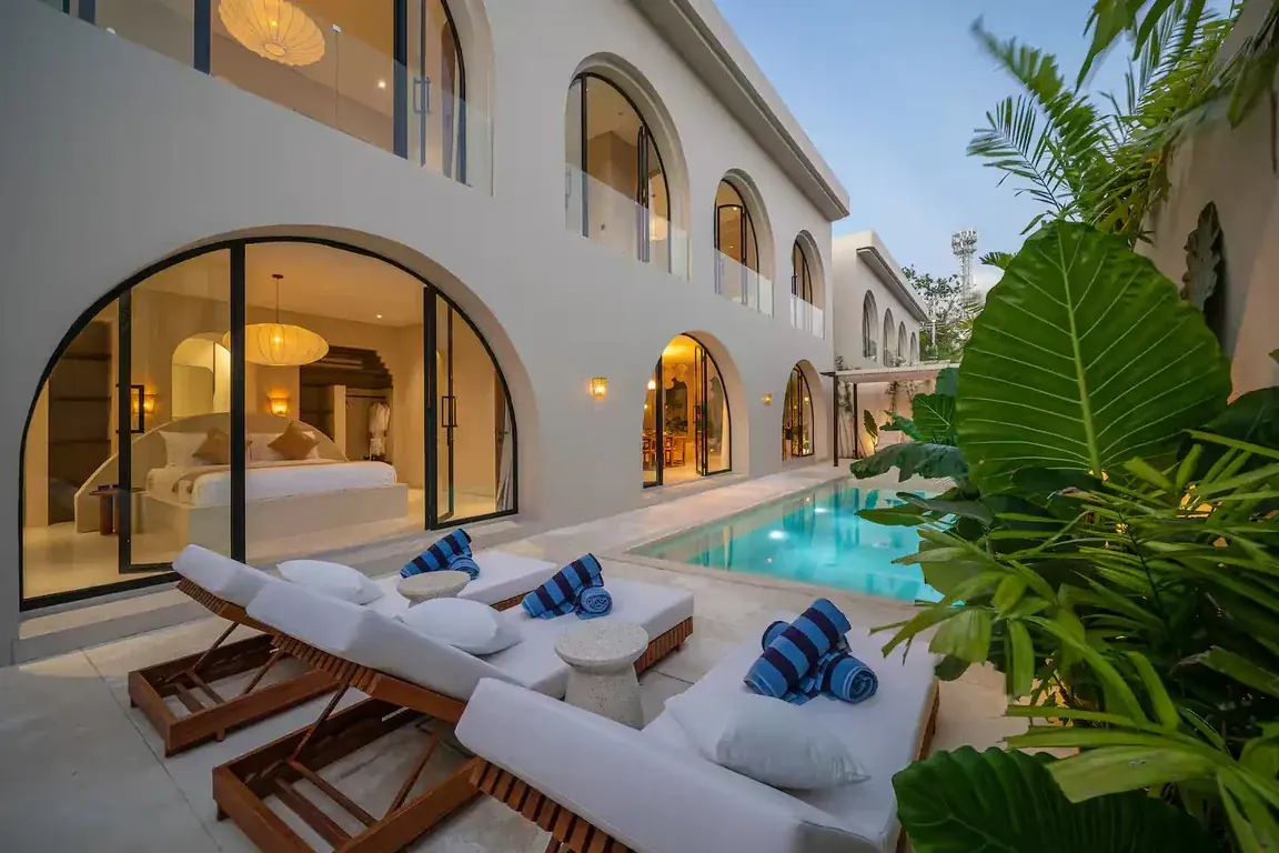 3 BR Beachfront Infinity-Pool Villa Uluwatu, Uluwatu, Bali, Indonesia — photo 2 of 19