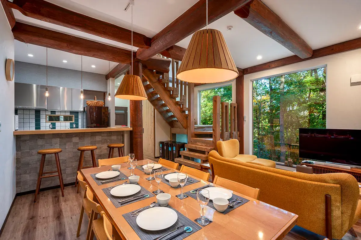 3 BR Ski Chalet Furano — luxury 3-bedroom chalet in Furano, Japan