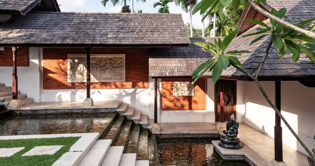 3 BR Tropical Garden Balinese Villa Canggu, Canggu, Bali, Indonesia — photo 3 of 23
