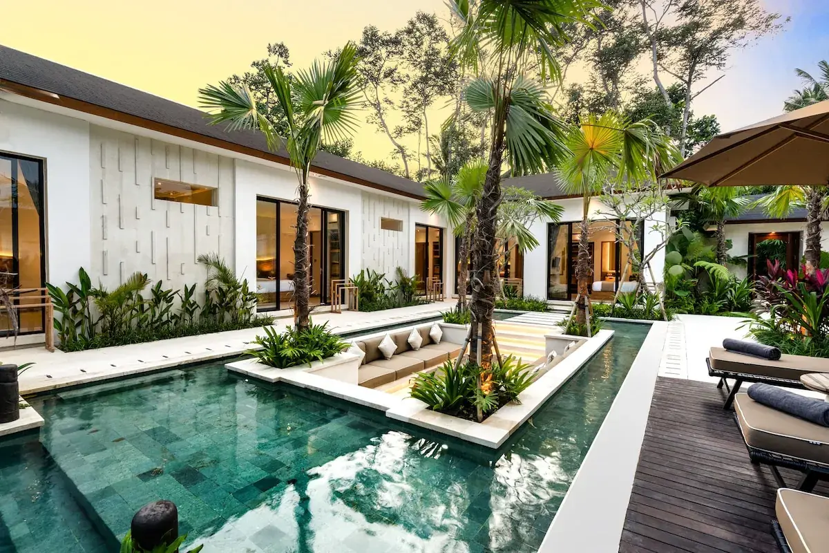 8 BR Tropical-Modern Courtyard Estate Ubud — luxury 8-bedroom villa in Ubud, Bali, Indonesia