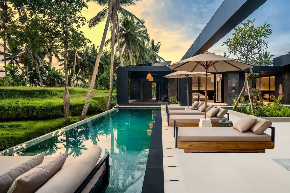 10 BR Rice-Field Tropical-Modern Estate Ubud — luxury 10-bedroom villa in Ubud, Bali, Indonesia