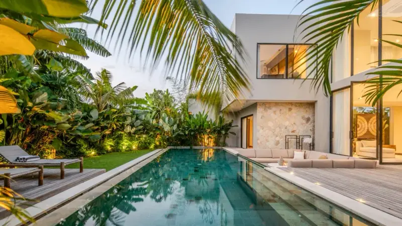 5 BR Walk-to-Beach Modern Villa Canggu, Canggu, Bali, Indonesia — photo 2 of 15